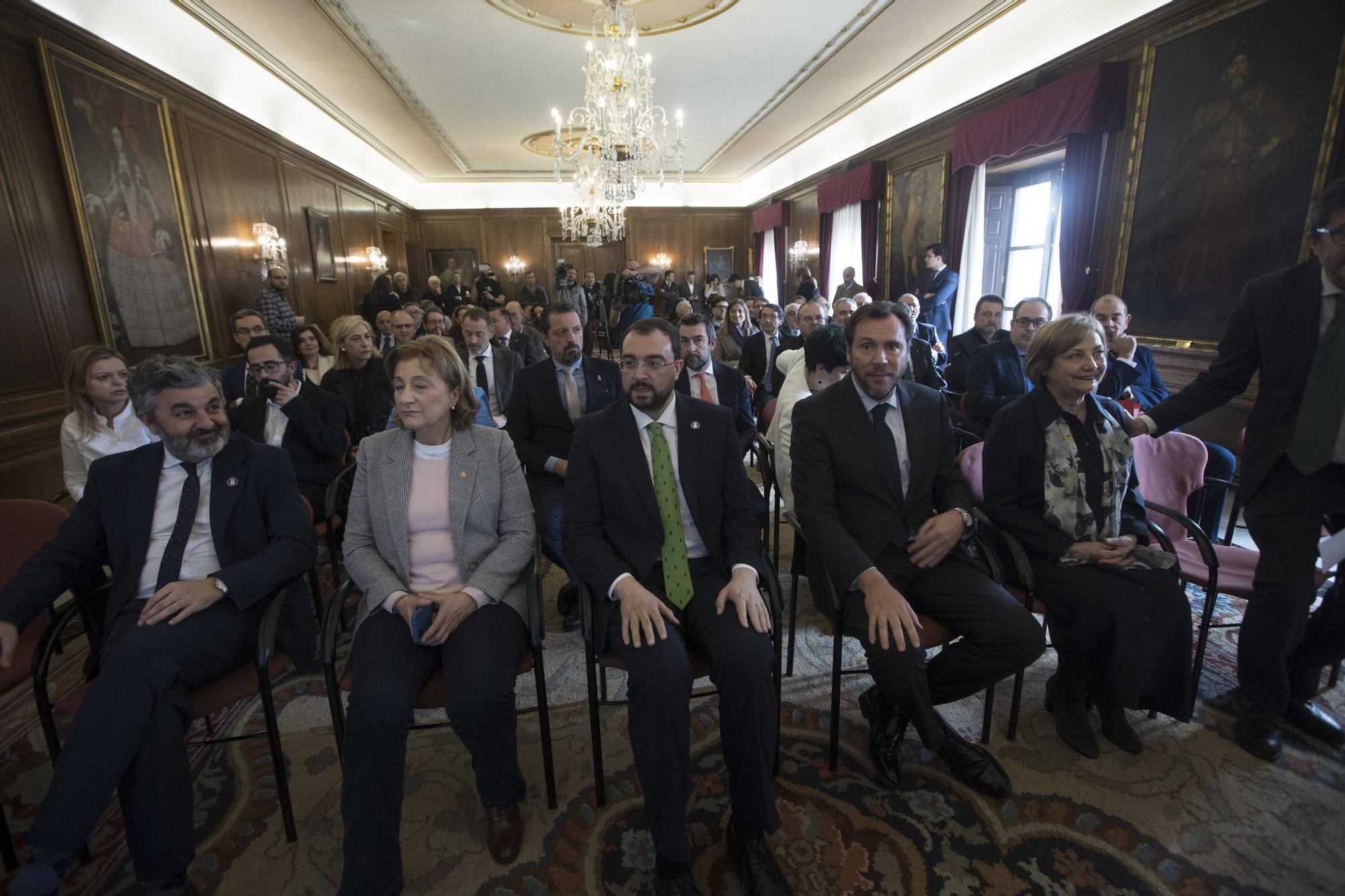EN IMÁGENES: Así ha sido la visita a Avilés de Óscar Puente, ministro de Transportes y Movilidad Sostenible