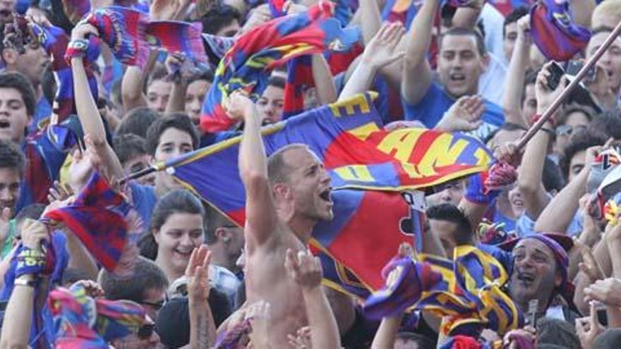Aficionados del Levante celebran el ascenso.