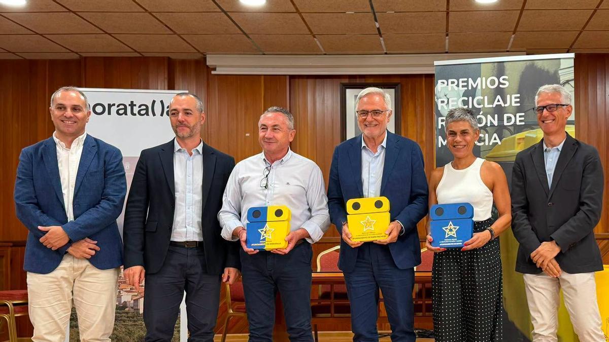 La entrega de las distinciones ha tenido lugar en el salón de plenos del Ayuntamiento de Moratalla