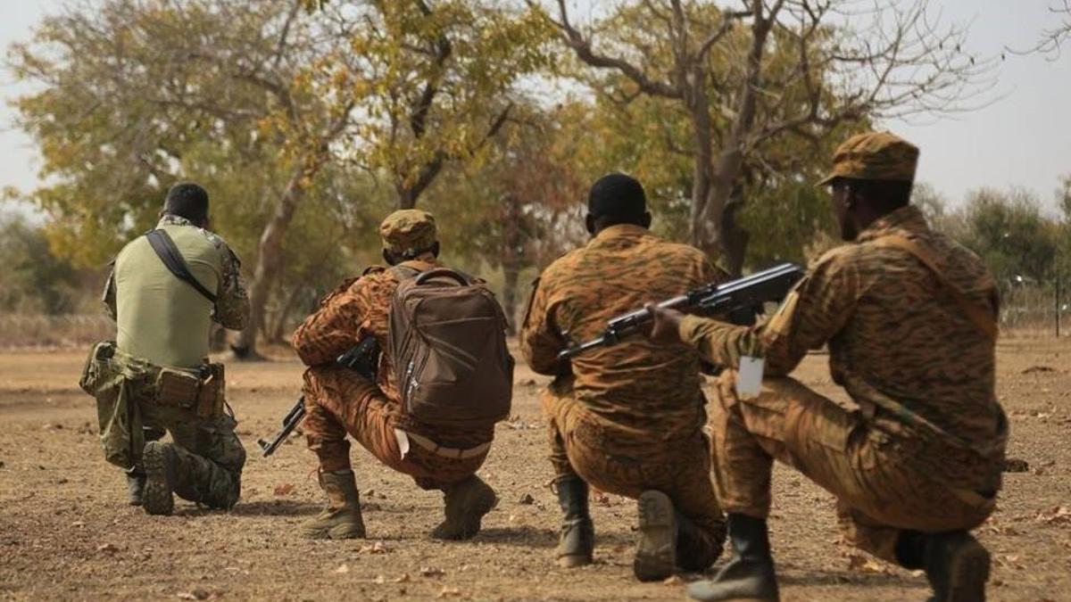Un grupo de soldados en Burkina Faso.