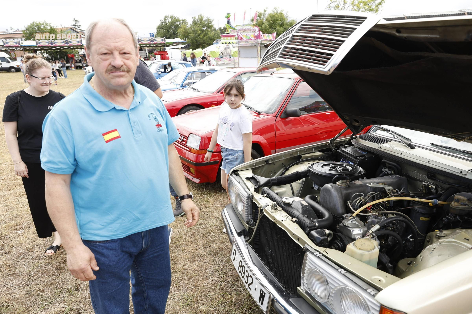 La exposición de coches clásicos en Cabueñes, en imágenes