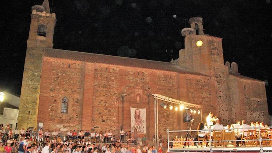 Cita de bandas en la plaza de Monesterio