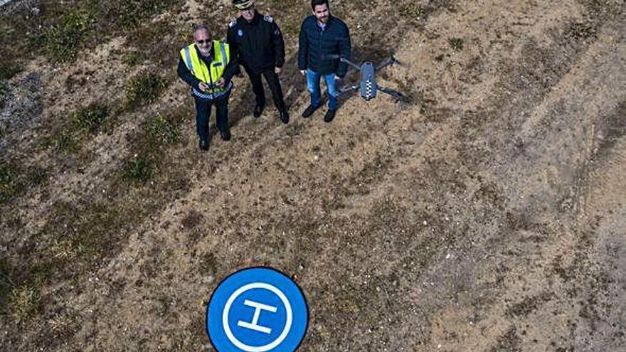 Fagúndez durante las pruebas con el dron de la Policía Municipal.