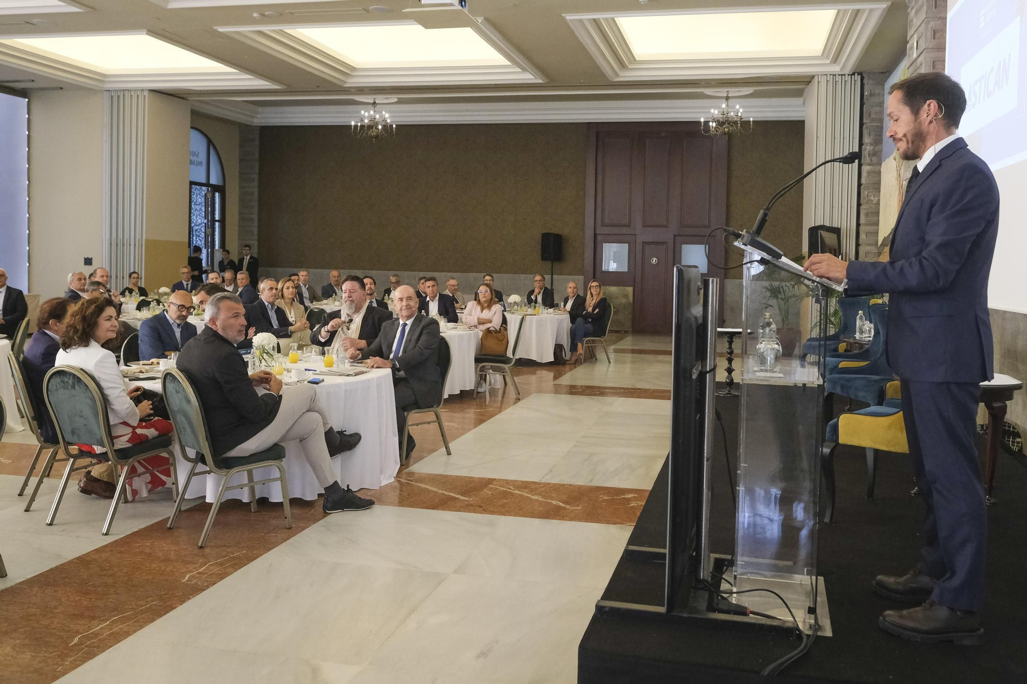 Foro Cambio Climático, con la presencia del consejero de Transición Ecológica del Gobierno de Canarias, Mariano Hernández Zapata. 