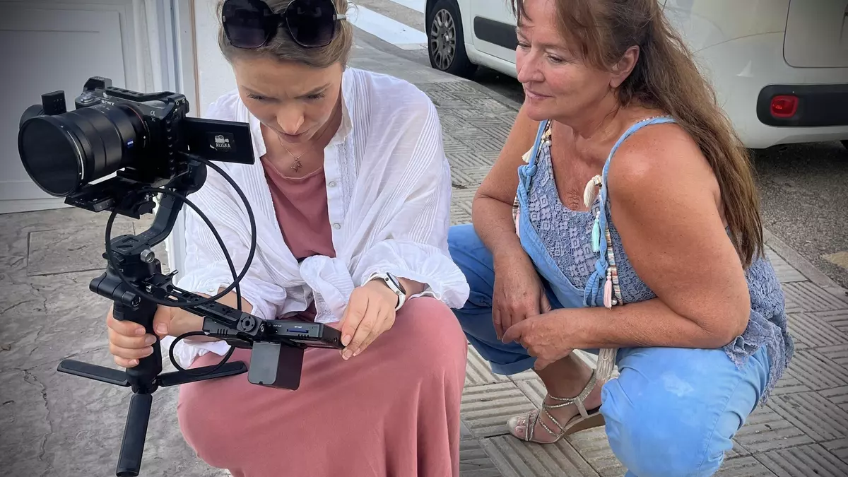 "A bit of fun": Carmen Molinar dreht auf Mallorca einen Kurzfilm über Mobbing