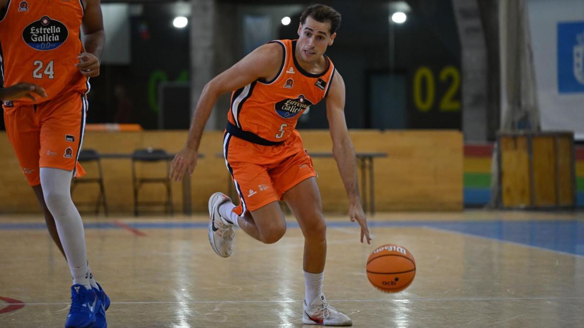 Guillem Jou y Dídac Cuevas seguirán liderando al Leyma Coruña en ACB