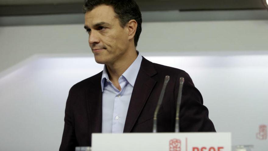 Sánchez anuncia que seguirà com a diputat del PSOE