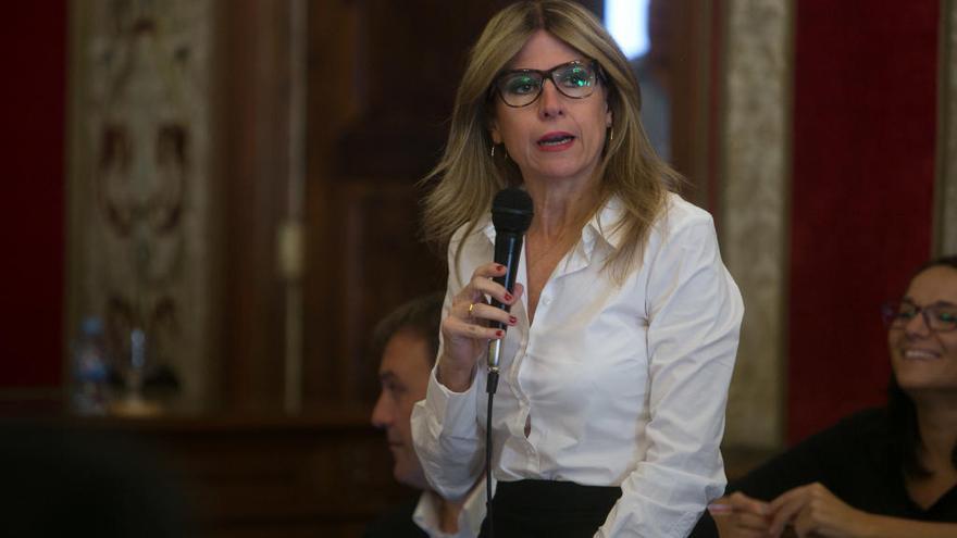 Eva Montesinos durante un debate sobre el estado de la ciudad  en el Ayuntamiento.