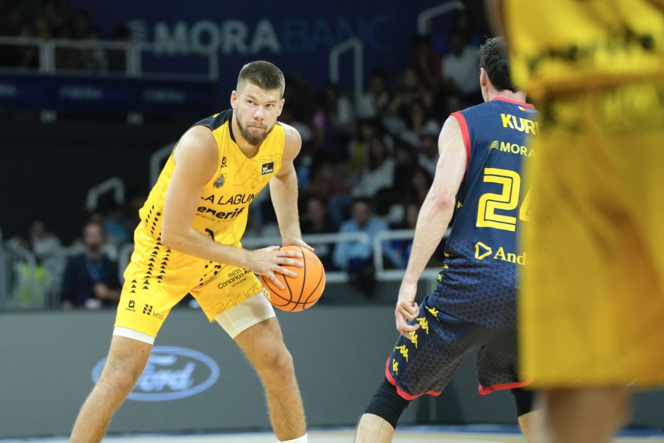 El partido Morabanc Andorra-CB Canarias, en imágenes