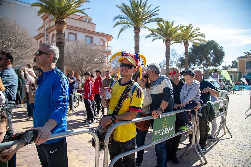 Vuelta Ciclista a Murcia: imágenes de la salida en Jumilla