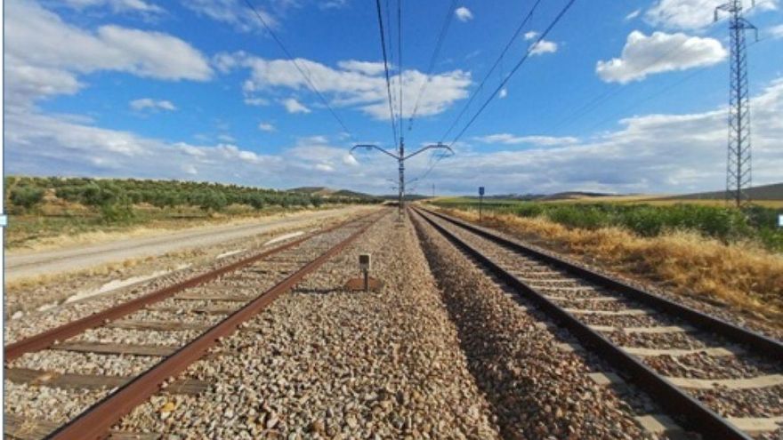 Transportes adjudica por 20,8 millones la ampliación de los apartaderos de Fernán Núñez, Montilla y Puente Genil