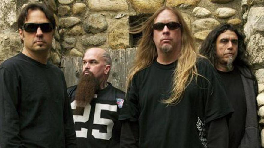 Muere Jeff Hanneman, guitarrista y fundador de Slayer