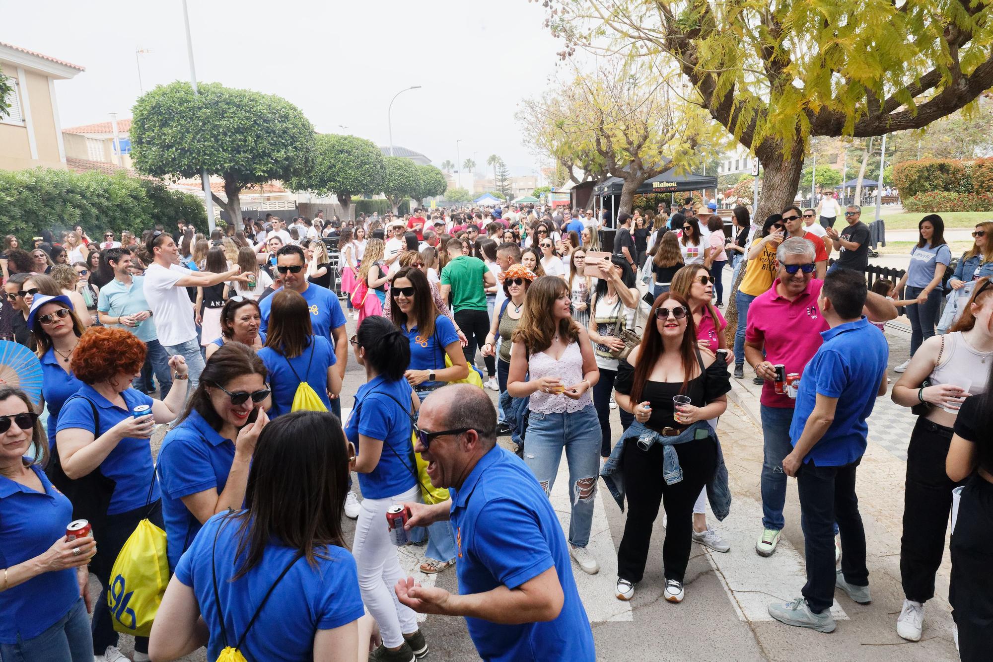 ¡Búscate en la macrogalería! Castellón vive un puente de fiestas en los municipios