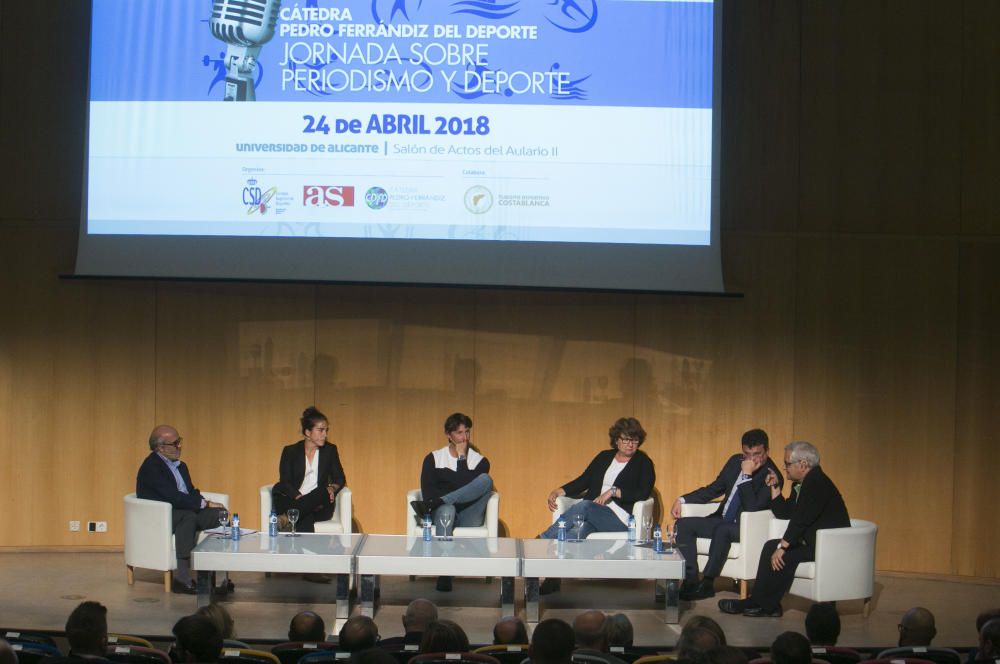 El seleccionador Julen Lopetegui en la Universidad de Alicante.