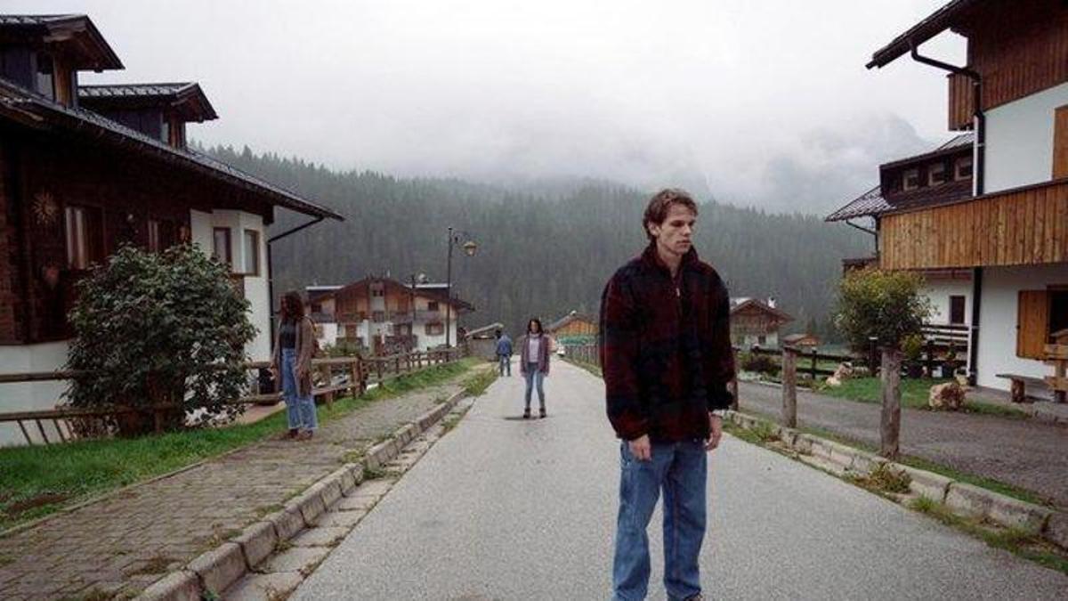 ESTRENOS DE CINE | Crítica de ‘La sonrisa del mal’: Una muestra misteriosa y confusa de relato de terror