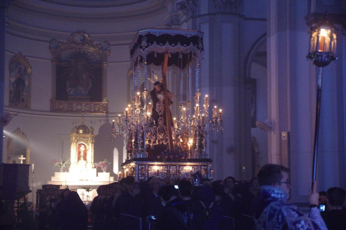 Procesión de Jesús Nazareno de la Llaga en el Hombro, en imágenes