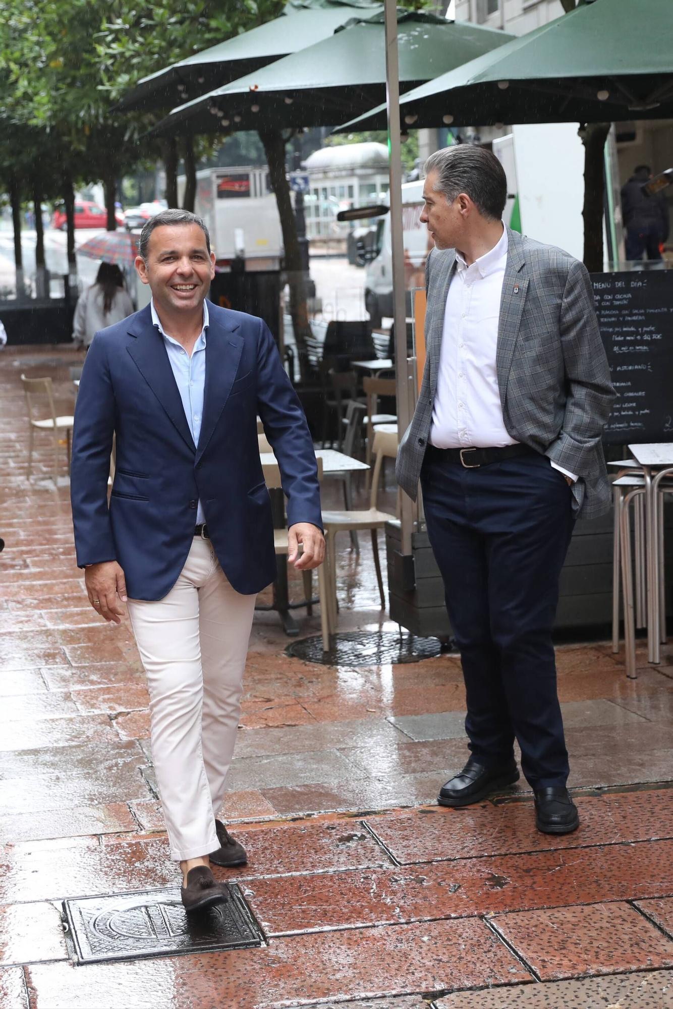 EN IMÁGENES: Presentación de Javi Calleja como entrenador del Real Oviedo