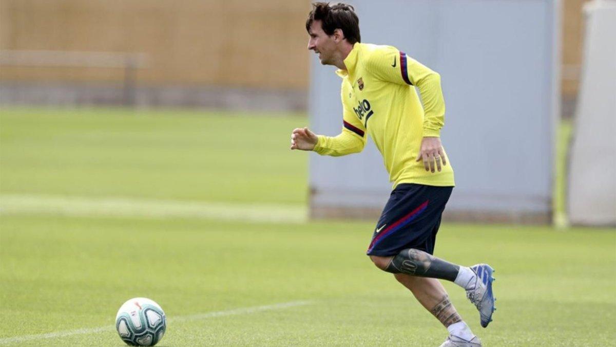 Leo Messi durante el entrenamiento individualizado del Barça de este martes en la Ciudad Deportiva Joan Gamper