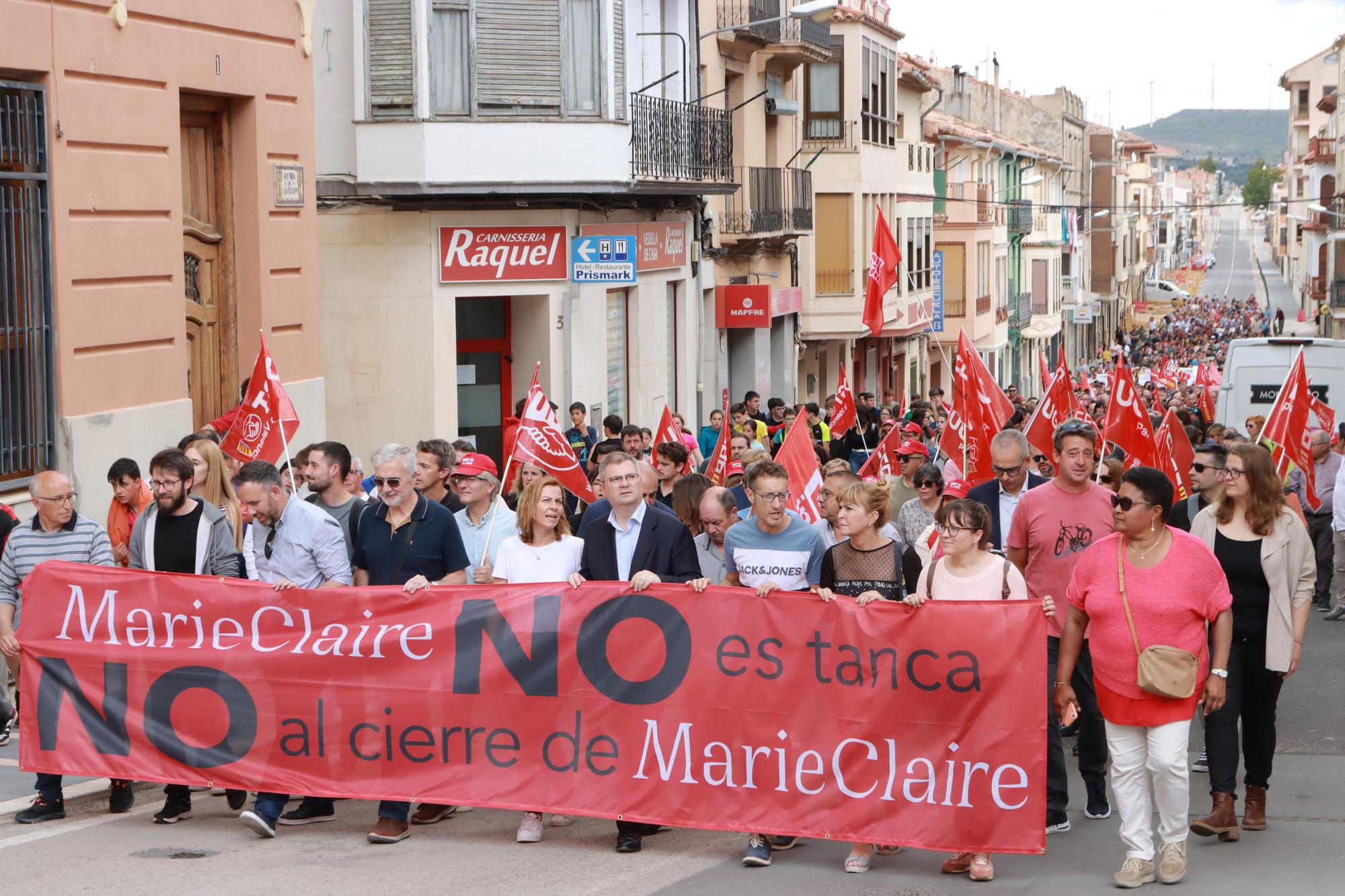 Galería de fotos: 2.000 personas claman por una solución ante el inminente cierre de Marie Claire