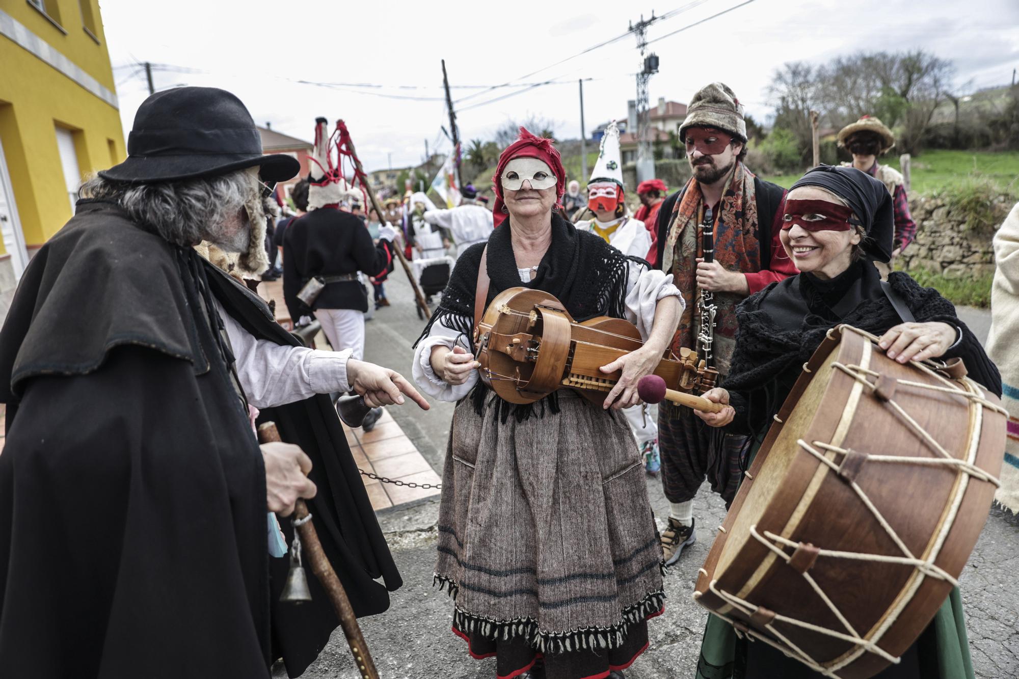 Todas las fotos de la Mascarada de Invierno en Valdesoto