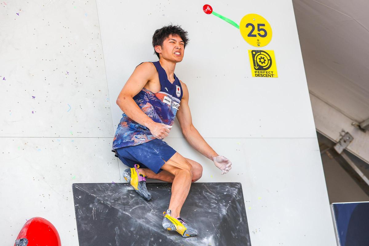 Sorato Anraku celebra tras alcanzar el 'top' en la semifinal. Sorato Anraku celebra tras alcanzar el 'top' en la semifinal.