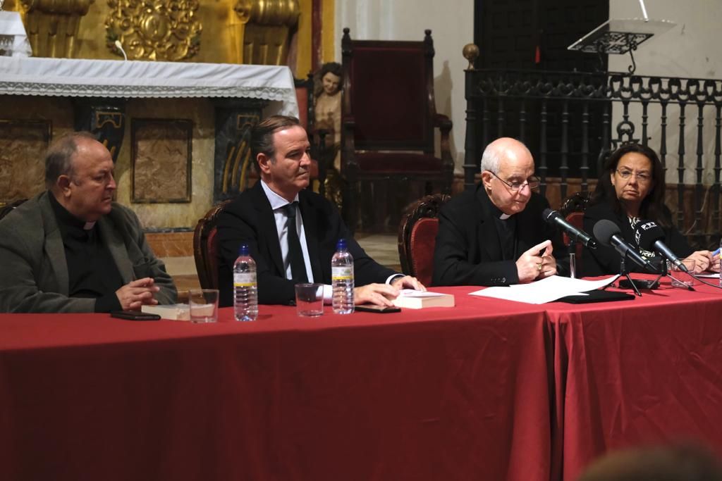 Conferencia de monseñor Rino Fisichella sobre el Jubileo Cofrade en Málaga