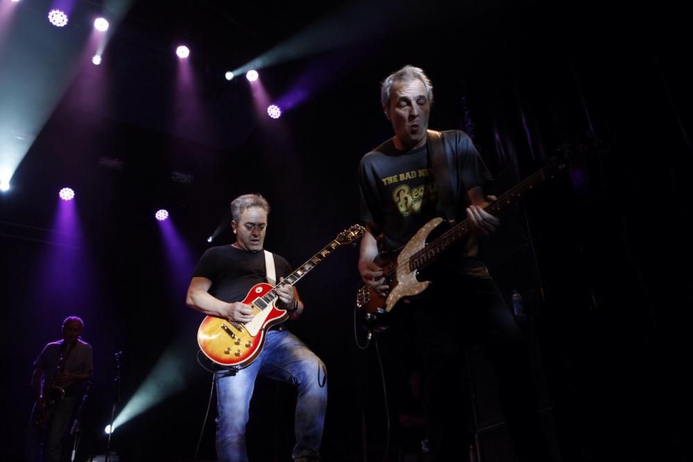 Concierto de "Hombres G" en el recinto ferial Luis Adaro.