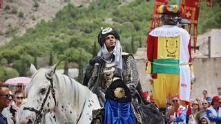 El Bando Moro conquista el Castillo de la Atalaya en una Villena rendida a la pólvora