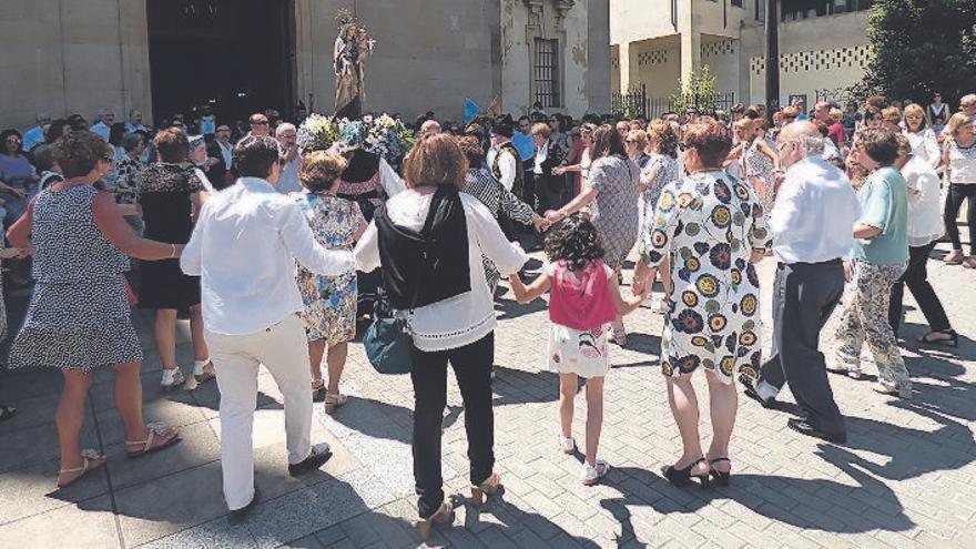 Enfado en Festejos de Pola de Siero al prohibirse los voladores en la procesión