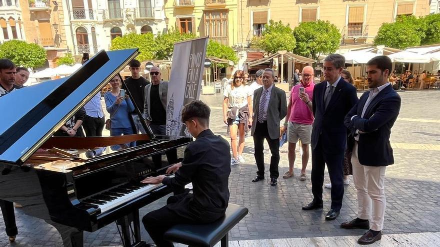 Tres pianos en el centro de Murcia este sábado: así funciona 'Pianos en la Calle'