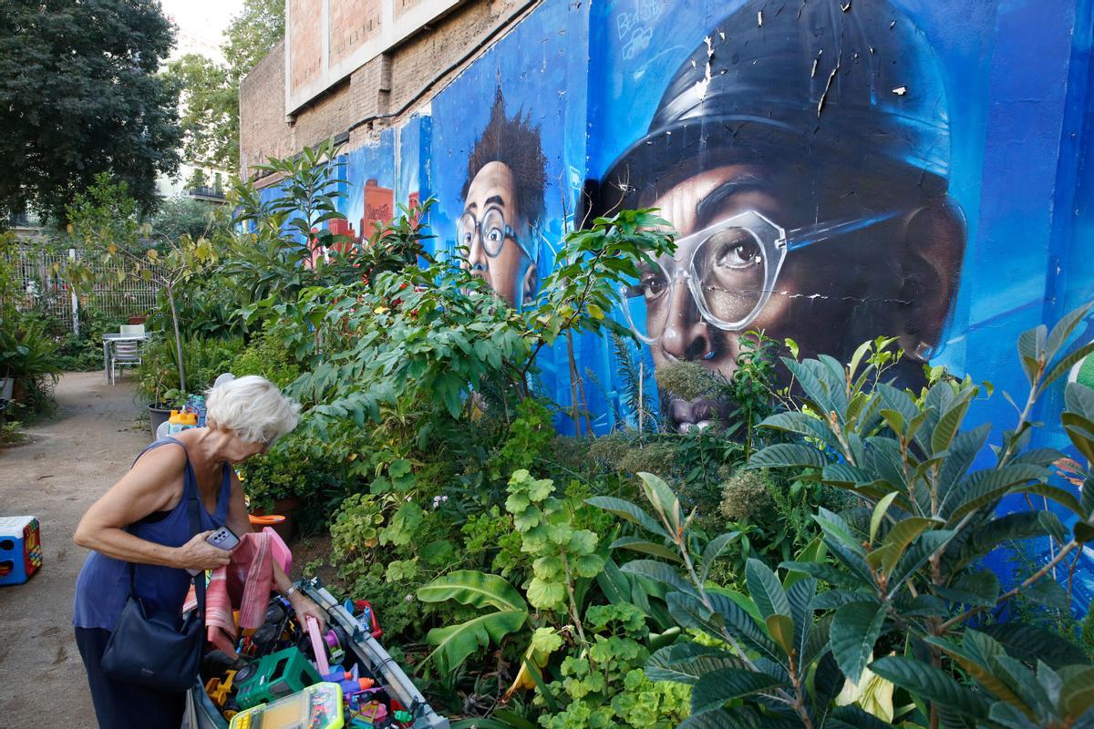 Espai Nur, pequeño jardin en el cruce de Calàbria con Consell de Cent, gestionado por los vecinos