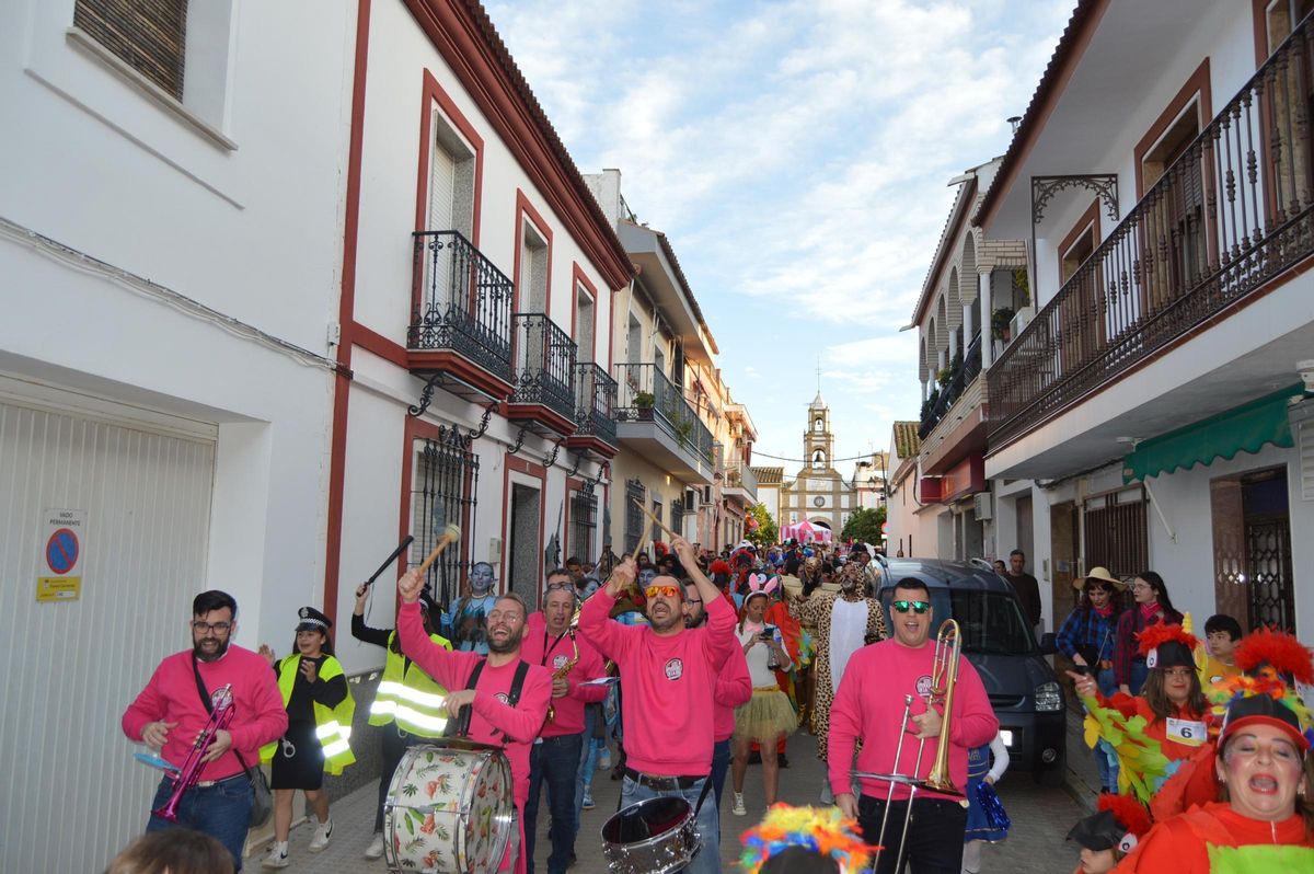Pasacalles del carnaval de Fuente Carreteros.