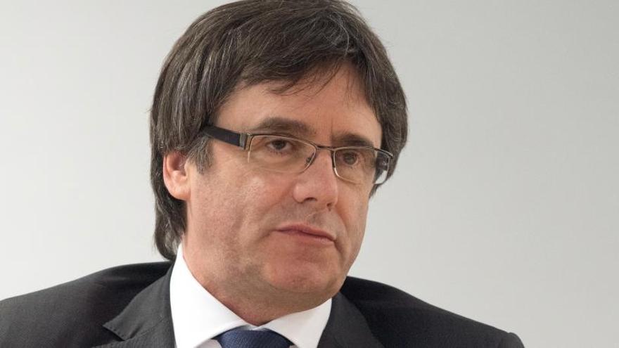 Puigdemont pide la oficina y el personal de &#039;expresident&#039;