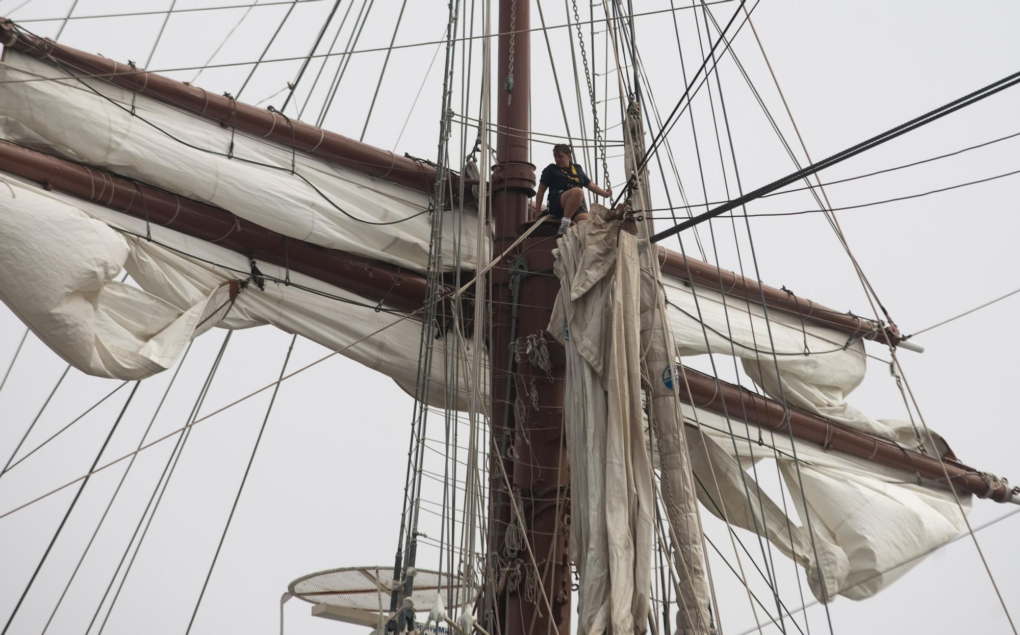 En imágenes: Así fue la última visita del Juan Sebastián Elcano a Asturias, en 2013 y a Avilés