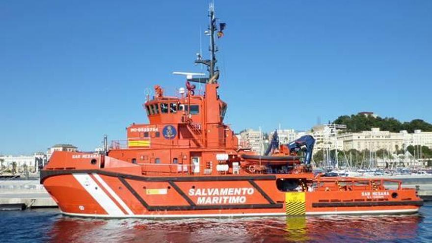 Un barco de salvamento vigilará el litoral de Torrevieja este verano