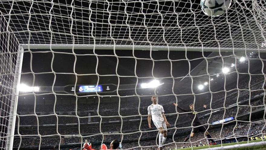 Keylor Navas salva a un Real Madrid sin puntería