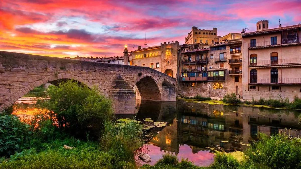 Casco histórico medieval, rutas de senderismo y piscinas naturales: así es la "Toscana española"