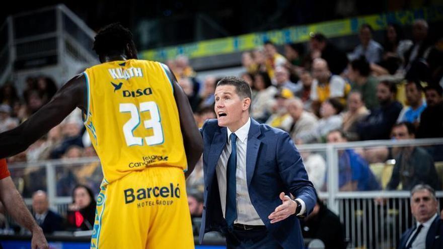 Jaka Lakovic, entrenador del CB Gran Canaria, destaca los peligros del Baskonia: "un ritmo alto de juego, sus transiciones y su tiro de tres"