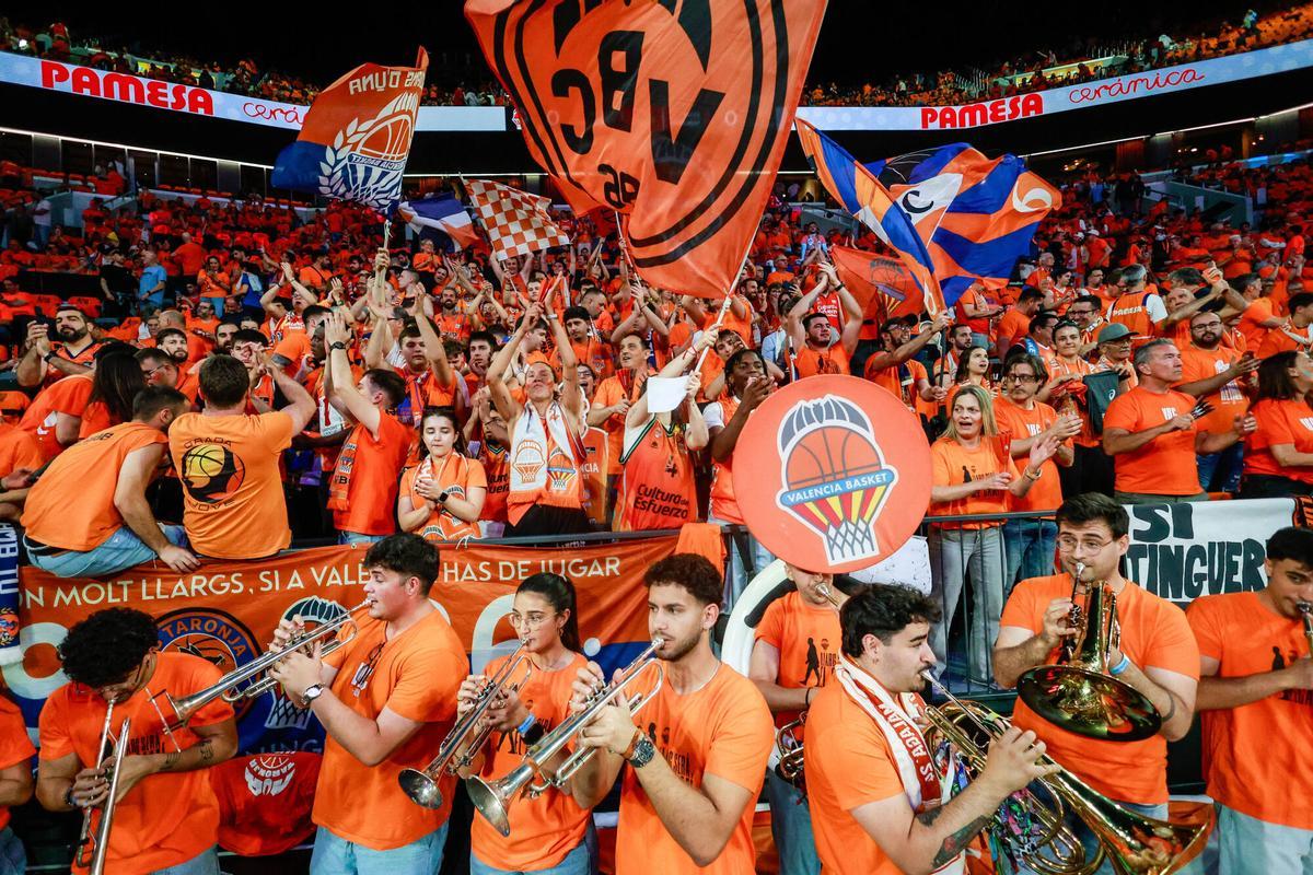 Valencia VLC SPD quinto partido de la serie de cuartos de final del play-off de la Euroliga entre el Valencia Basket y el Panathinaikos en el Roig Arena