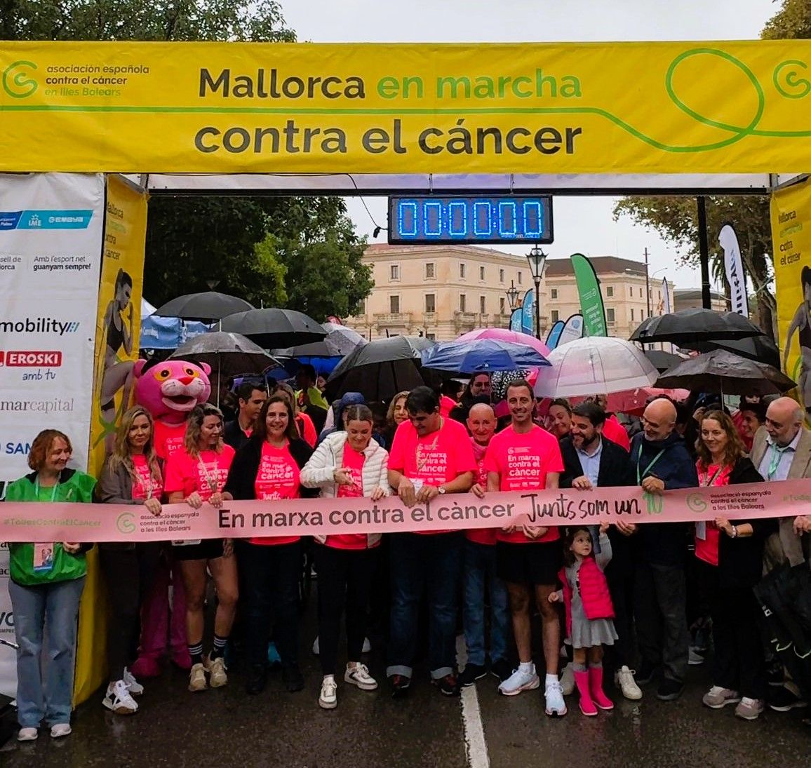 Búscate en la X edición de la carrera popular 'Mallorca En Marcha Contra el Cáncer' celebrada en Palma