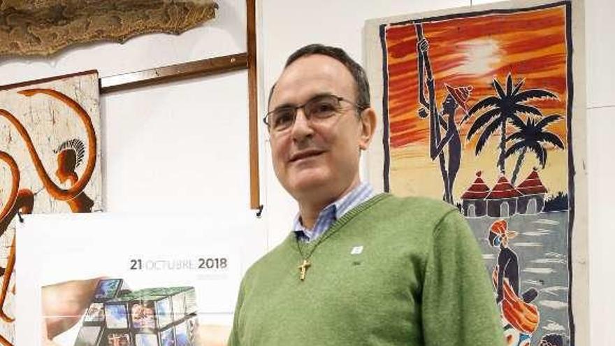 Miguel Ángel Llamazares, en la sede de las Misiones Diocesanas de Oviedo.