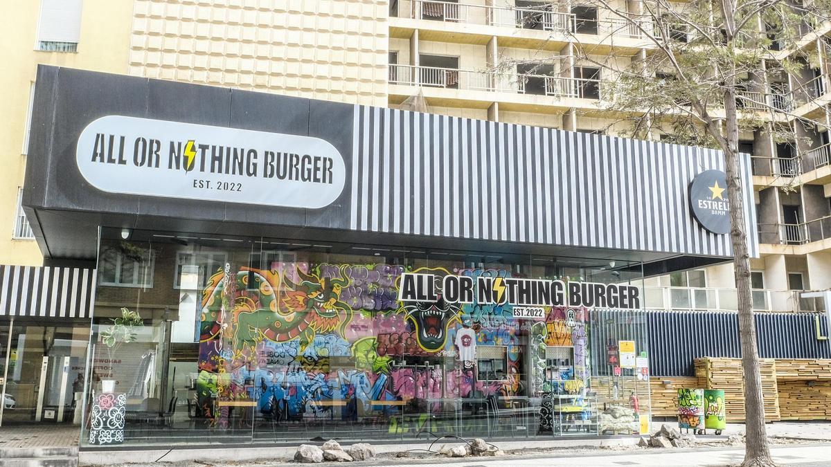 La hamburguesería All or Nothing cerrada, este miércoles.