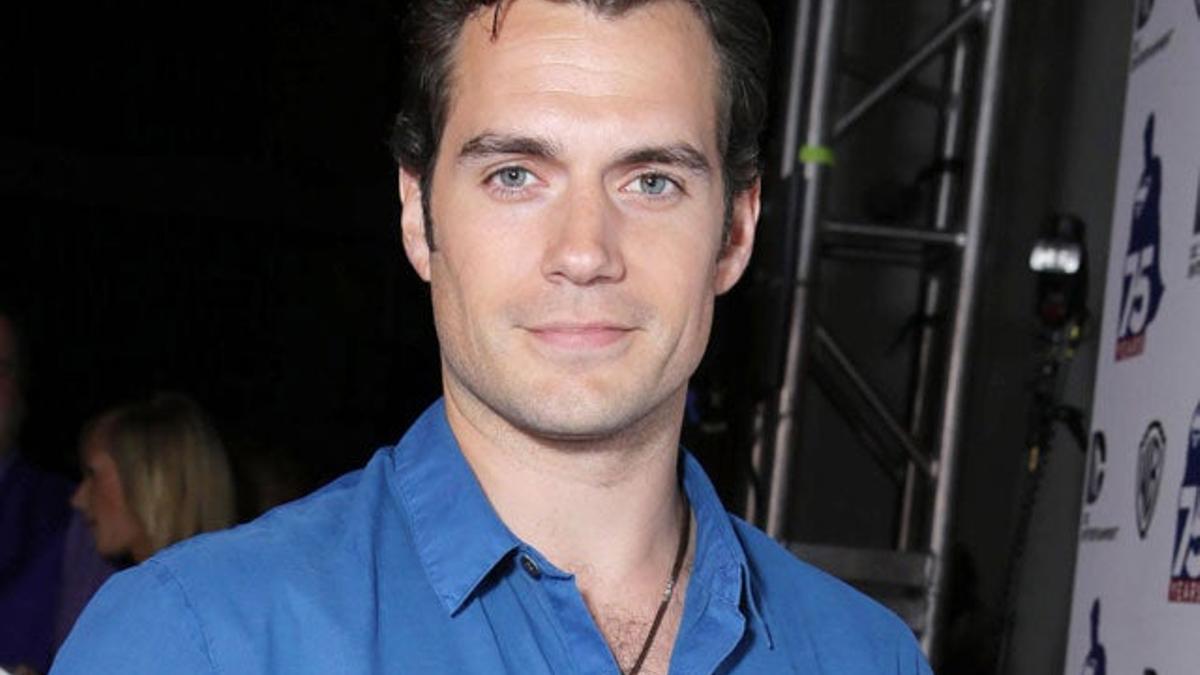 Henry Cavill, soltero de nuevo