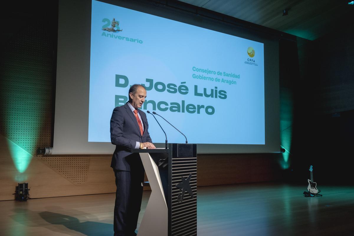 José Luis Bancalero, consejero de Sanidad del gobierno de Aragón, participó en el acto de aniversario.