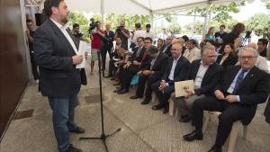 Junqueras habla en la junta extraordinaria del consorcio del complejo recreativo y turístico de Vila-seca y Salou.