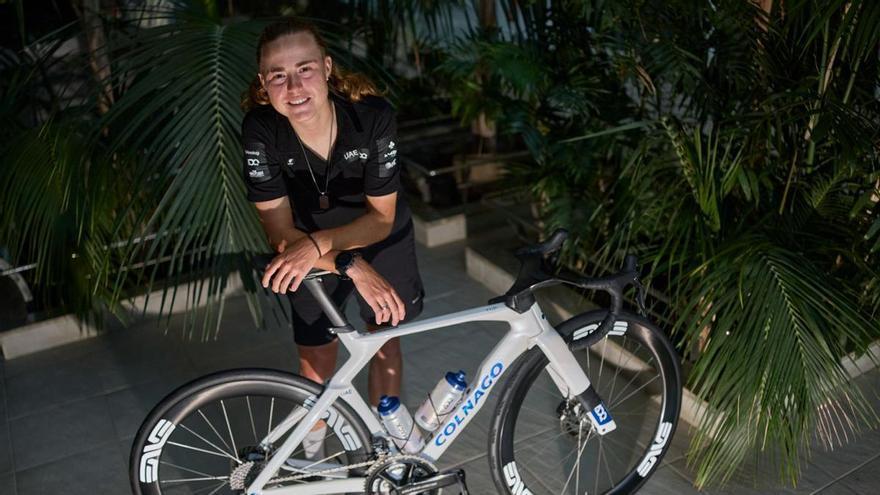 Roban la bici de Paula Blasi durante la Volta a Cataluña