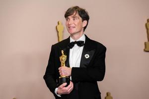 La histórica tradición tras el gesto de Cillian Murphy ante la monarquía británica