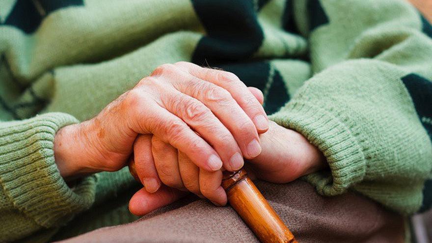 Galicia, a la cabeza con la población que pasa más años de su vida con dependencia