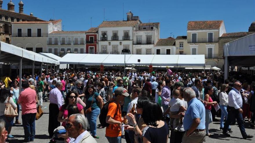 Trujillo ofrece en su feria 500 tipos de queso de una veintena de provincias