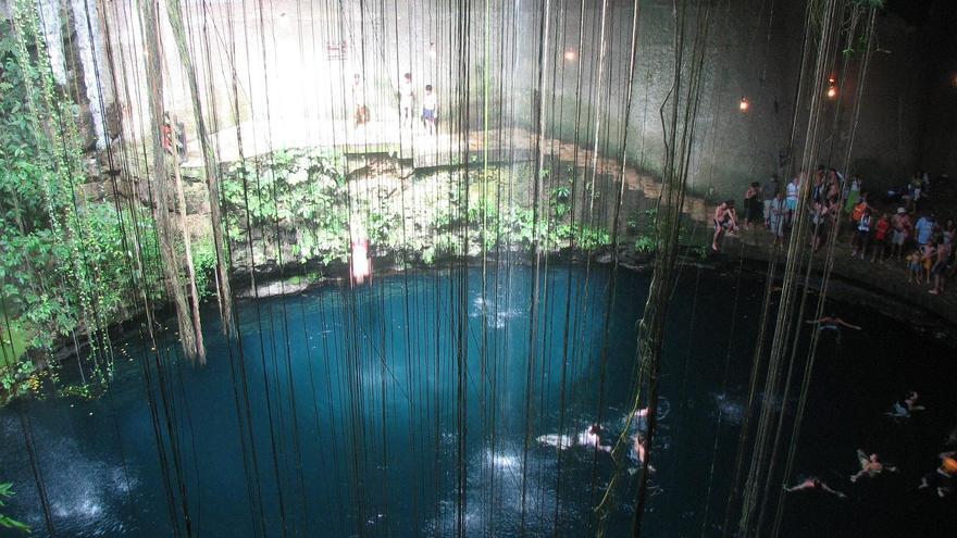 Cenote Ik Kil, a Mèxit